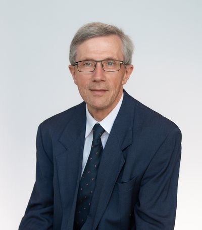Dr. Friedrich Baur